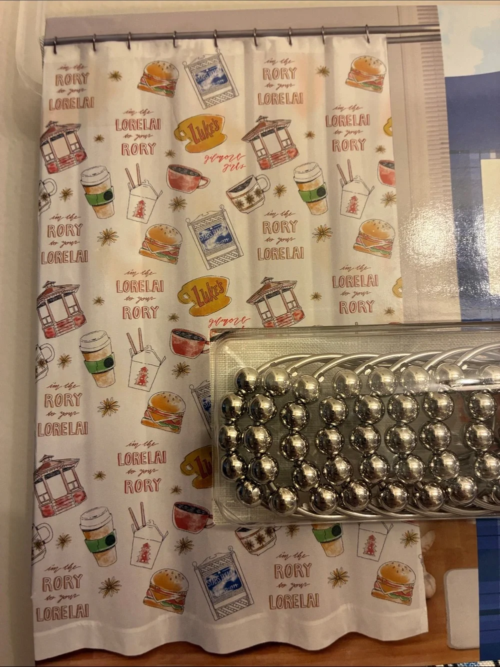 24HR DROP ⬇️ Gilmore Girls shower curtain set